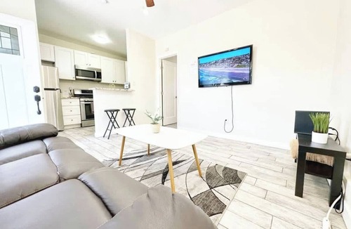 Lincoln Acres Apartment | Stylish Escape with Patio & BBQ Grill