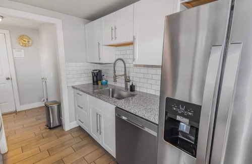 Northeast Reno House | Stylish One-Bedroom Unit with Easy Ground Access
