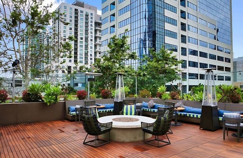 Downtown San Diego Hotel | Stylish Pet-Friendly Classic King Room in Hotel Republic - Near Little Italy