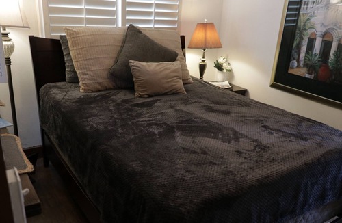 Old Town House | Stylish quaint Bungalow in Historic Old Town, sleeps up to 2-3 people