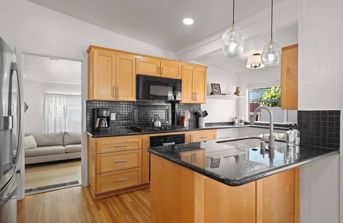 Morena House | Stylish Retreat Near Mission Bay with Games & Firepit