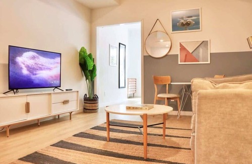 East Village Apartment | Stylish San Diego Apt | Gaslamp at Your Door