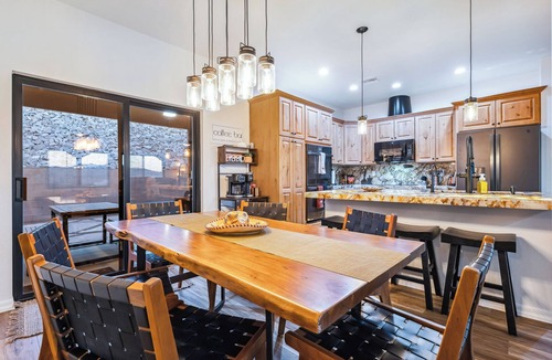 Sunridge Estates House | Stylish Santa Fe Escape New Home by Lake, River & Casinos!
