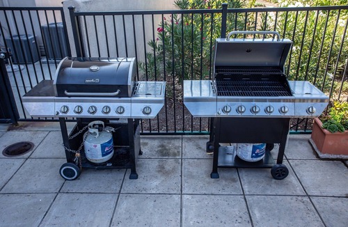 Milpitas Condo | Suite near Downtown San Jose | Outdoor Pool + FREE Shuttle