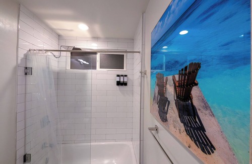NoHo Arts District House | Summer Escape Near Universal Studios!