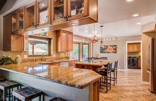 Pinnacle Peak Shadows House | SUMMER SAVINGS from 149 a night! Book your summer vacay today!