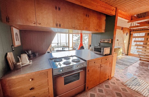 Idyllwild Ski Chalet | Summit Haus Sunset Views & Outdoor Soaking Tub