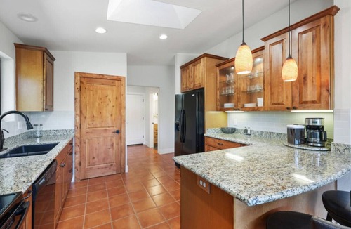 Prescott House | Summit Lodge- Sleeps 10, 4 Full Bath, Pet Friendly