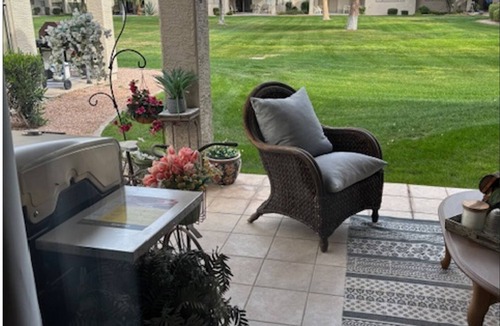 Oakwood House | Sun La Vie – A Stylish Sun Lakes Golf & Tennis Townhome