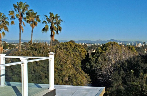 Point Loma Apartment | Sun Splashed days, Warm Smiles when you stay in our guest house.