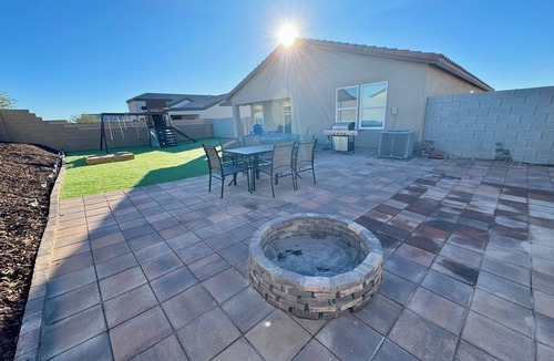 Fort Mohave House | Sunny Desert Retreat 3 Bedroom