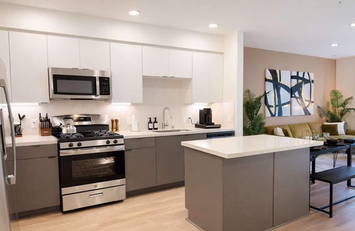 Lyon Street Apartment | Sunny Getaway 10 Min to Disneyland With Pool GYM