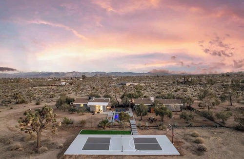 Yucca Valley House | Sunset Grove Pickleball, Pool, Spa, Game Room
