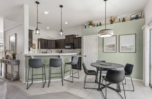 Bullhead City House | Sunset Pool Home Retreat Sleeps 11 Close to River