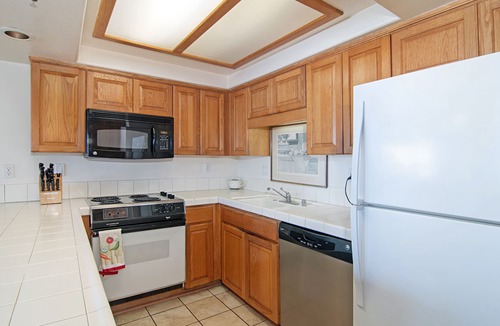 Imperial Beach Condo | SUPER FAMILY VACATION CONDO - 3 Bedroom Oceanfront with Heated pool