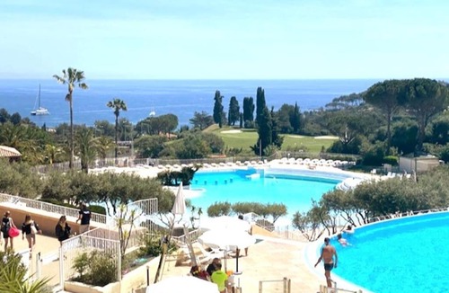 Cap Esterel Apartment | Superbe duplex T3 climatisé avec Terrasse et Solarium, magnifique vue Mer et Golf
