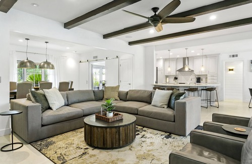 North Scottsdale House | SWSS 6 BR | Sleeps 14 | Heated Pool & Hot Tub | Sport Court | Pool Table | Putting Green