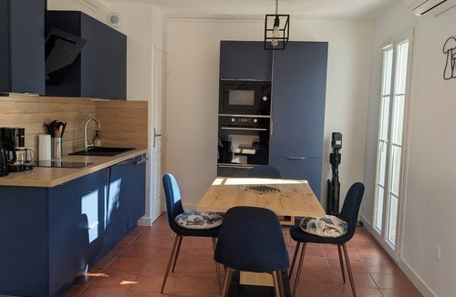 Sainte-Cecile-les-Vignes Apartment | T2 with air conditioning, pool and terrace in Provence. Near Mont Ventoux