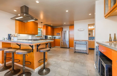 Truckee House | Tahoe Donner Luxury, Sleeps 14, Hot tub, 3100 sqft