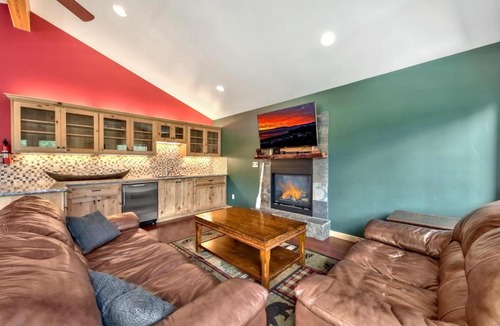 Tahoe Keys House | Tahoe Keys Traditions - BBQ Pet Friendly