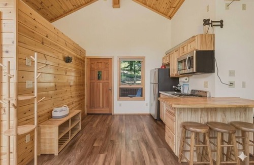Twin Peaks Ski Chalet | Tahoe Summer Escape Theater, Gym & Next to Lake!