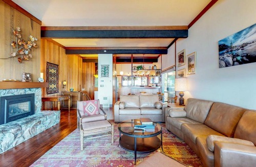 Tahoe Tavern House | Tahoe Tavern