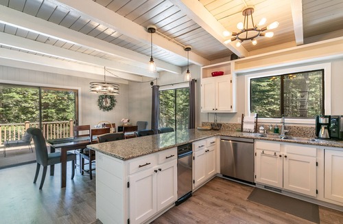 Truckee Cabin | Tahome Lodge - Dog Friendly Retreat with Private Hot Tub, Remote Workspace, Near Hiking