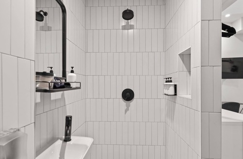 Pacific Heights Apartment | The Addison by Kasa | Centrally Located - Queen Studio | San Francisco