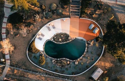 Yucca Valley House | The Artanis Villa By The Cohost Company