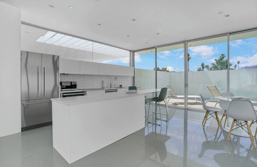 Racquet Club West House | The Atrium: A Private Luxury Palm Springs Oasis