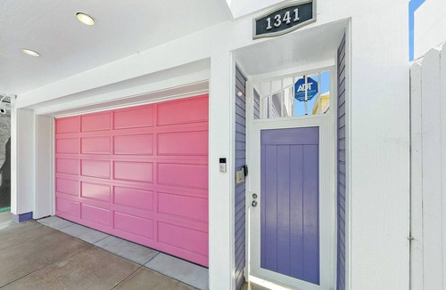 Downtown House | The Barbie Beach House