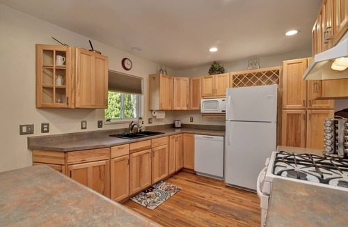 Prescott House | The Barn house - 1.5 miles to Whiskey Row