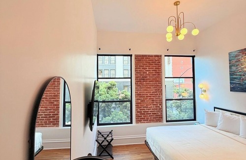 East Village Hotel | The Beau Hotel Gaslamp Quarter San Diego