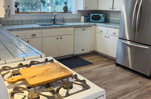Temecula House | The Bluebird House Near Wineries Historic Downtown Murrieta