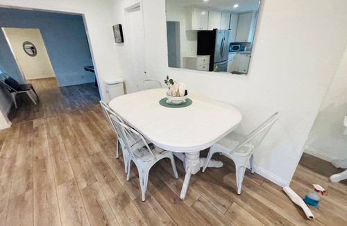 Temecula House | The Bluebird House Near Wineries Historic Downtown Murrieta