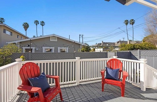 Ventura House | The Boat House at The Birdbath Bungalows