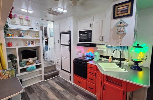 Apache Junction House | The Desert Beach House: Vibrant Coastal Glamping