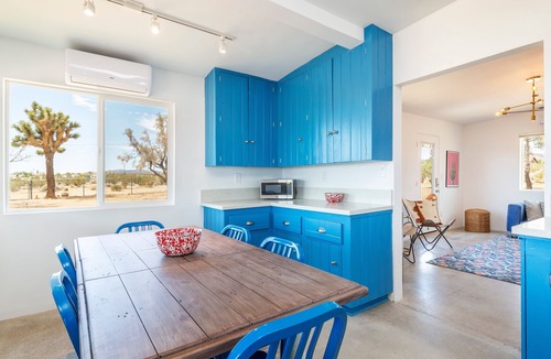 Yucca Valley House | The Flag Ranch - Hot Tub, Fire Pit And Bbq! 2 Bedroom Home
