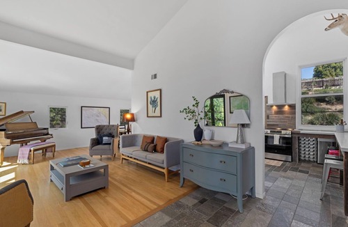 Del Mar Heights House | The Floatie Fortress