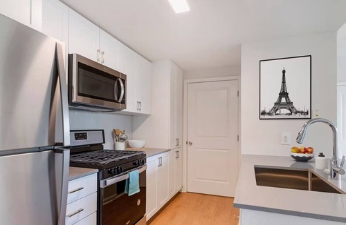Marina del Rey Apartment | The Hideaway in MDR, FREE Parking, Heated Pool