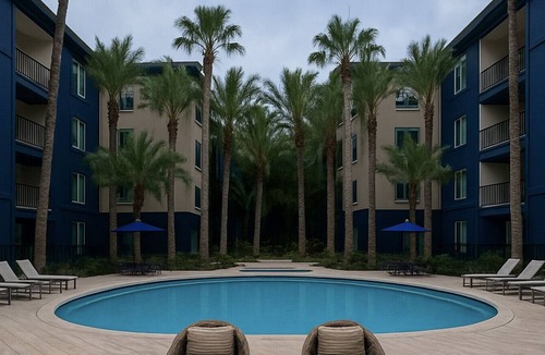 Marina del Rey Apartment | The Hideaway in MDR, FREE Parking, Heated Pool