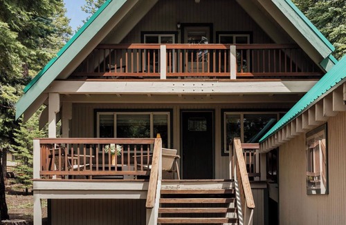 Chamberlands Cabin | The Homewood, Designer A-frame Cabin, West Shore, Sleeps 10, Private Beach Club