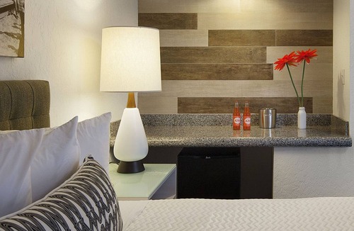 Venice Hotel | The Inn at Venice Beach