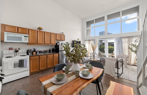 Downtown San Diego Apartment | The Italian Retreat Prime Location of Little Italy! Dedicated Parking available!