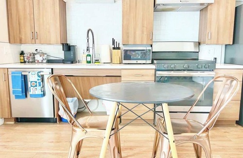 East Village Apartment | The Leo - One Bedroom Apartment w/Private Balcony