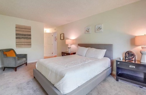 Point Loma Heights Condo | The Seabird - Roomy condo near Seaworld and popular beaches!