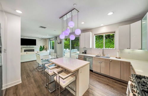 Winnetka House | The Stagg Lane Retreat