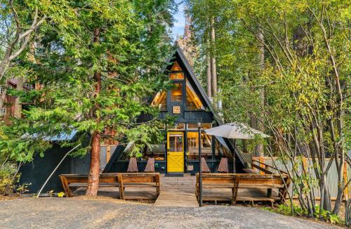 Timberland Ski Chalet | The Sugar Pine Speakeasy