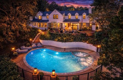 Sherman Oaks Villa | The Ultra-Luxury Escape in Coldwater Canyon