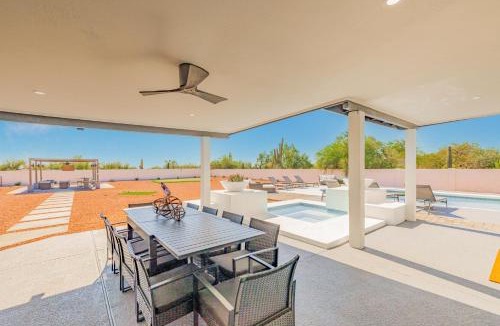 North Scottsdale House | The Vacation Spot